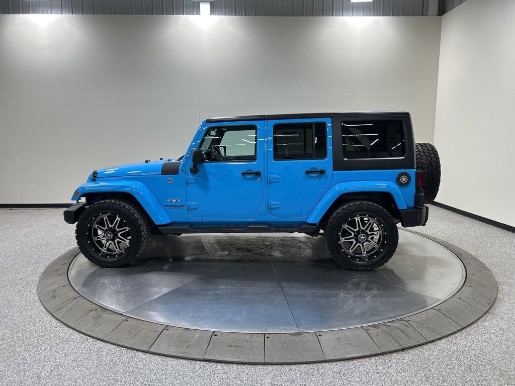 Used 2017 Jeep Wrangler Unlimited Sahara image 2