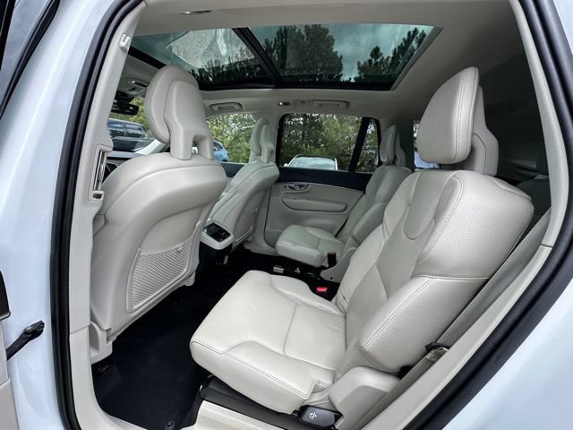 Used 2020 Volvo XC90 T6 Momentum w/ Protection Package Premier AWD/4WD image 17