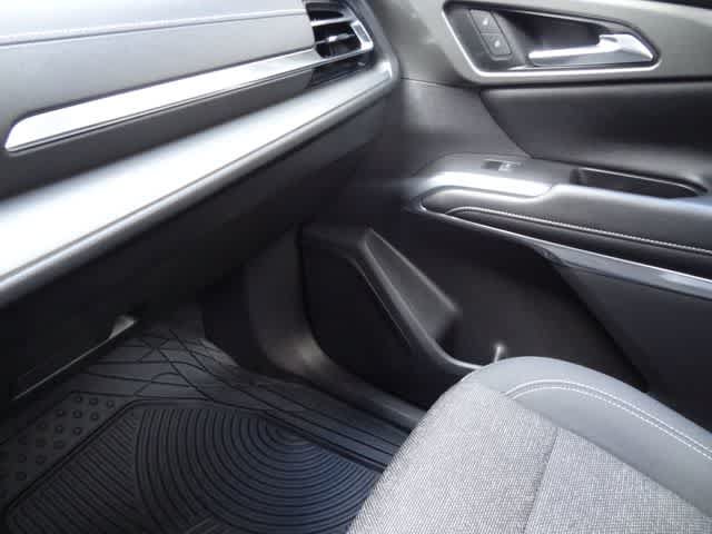 Used 2024 Chevrolet Traverse LT w/ Midnight/Sport Edition FWD image 35
