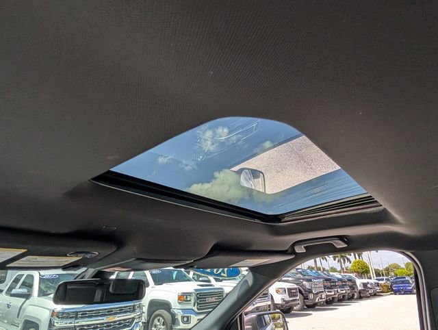 Certified 2019 Ford Explorer XLT w/ Equipment Group 202A AWD/4WD image 10