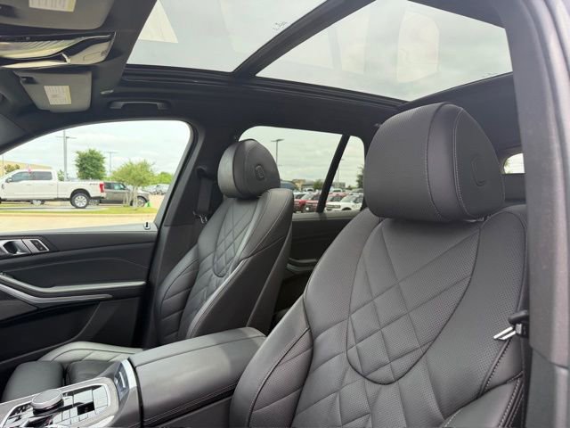 Used 2024 BMW X5 sDrive40i w/ M Sport Package RWD image 11