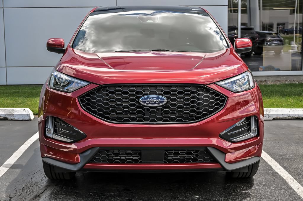 Certified 2022 Ford Edge ST-Line w/ Class II Trailer Tow Package AWD/4WD image 4