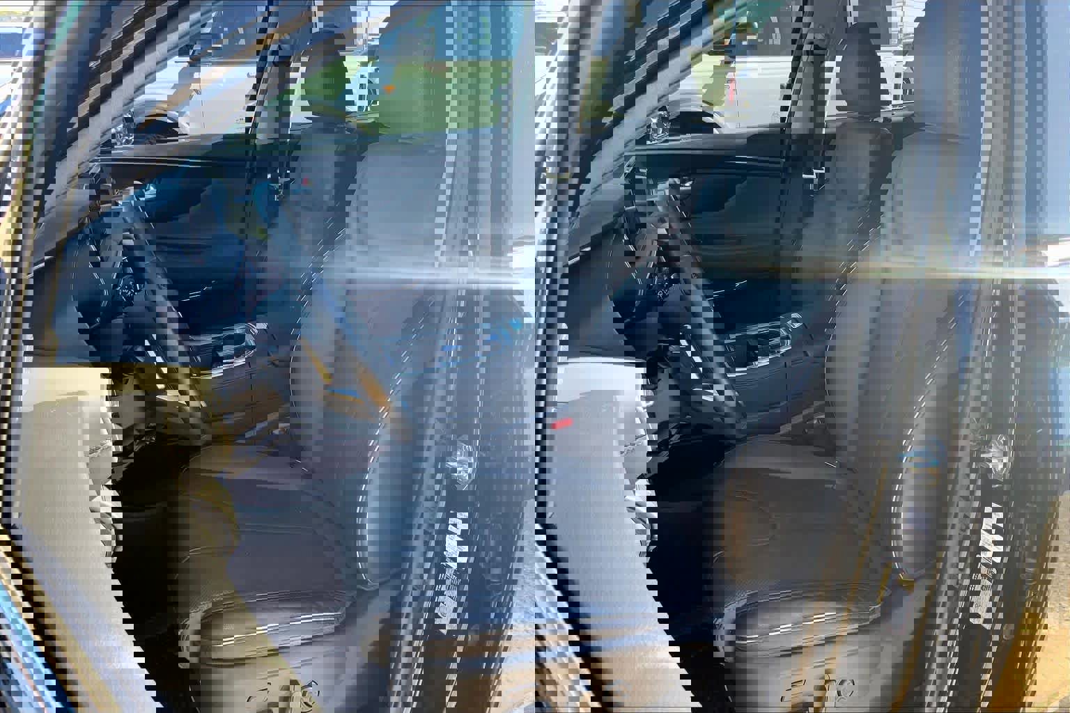 Used 2023 Hyundai Santa Fe Limited image 9