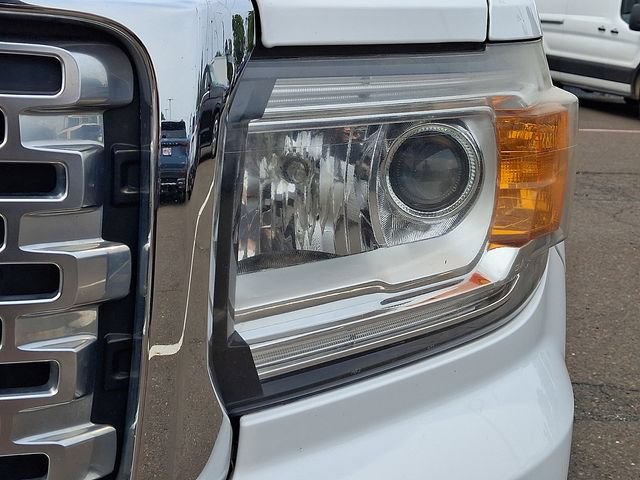 Used 2017 GMC Canyon Denali AWD/4WD image 9