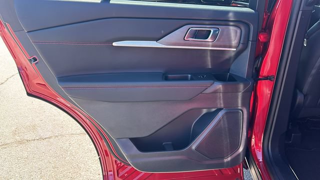 Certified 2025 Ford Explorer ST-Line w/ Premium Package RWD image 15