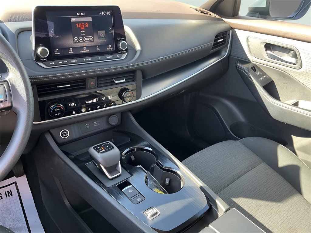 Used 2023 Nissan Rogue SV image 38