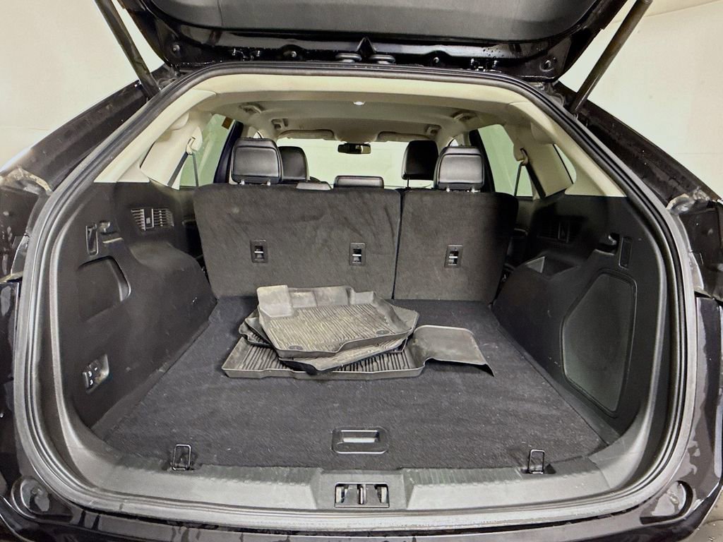 Certified 2024 Ford Edge Titanium image 27