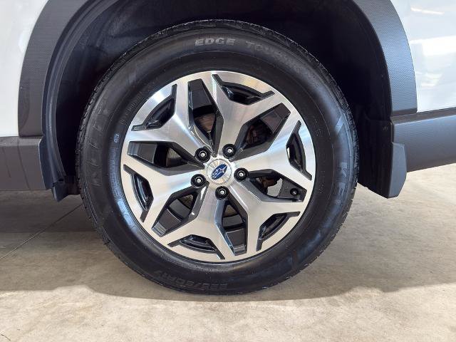 Used 2022 Subaru Forester Premium AWD/4WD image 7