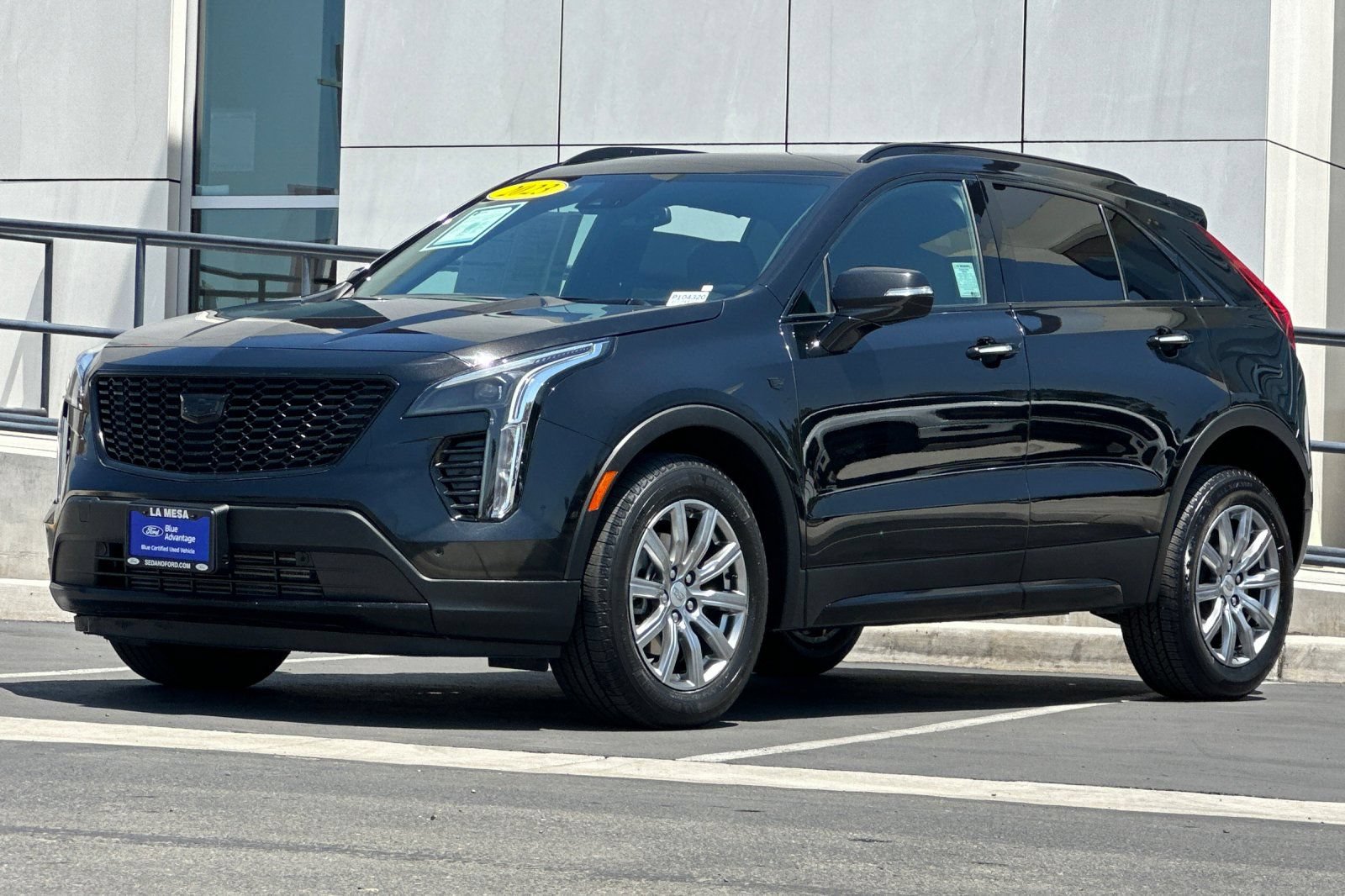 Used 2023 Cadillac XT4 Premium Luxury FWD image 7