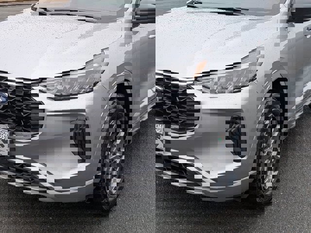 Certified 2024 Ford Escape ST-Line w/ Tech Pack #1 image 10