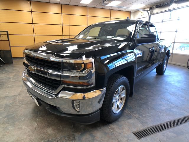 Used 2017 Chevrolet Silverado 1500 LT w/ All Star Edition AWD/4WD image 3
