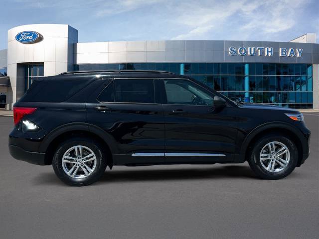 Certified 2023 Ford Explorer XLT RWD image 6