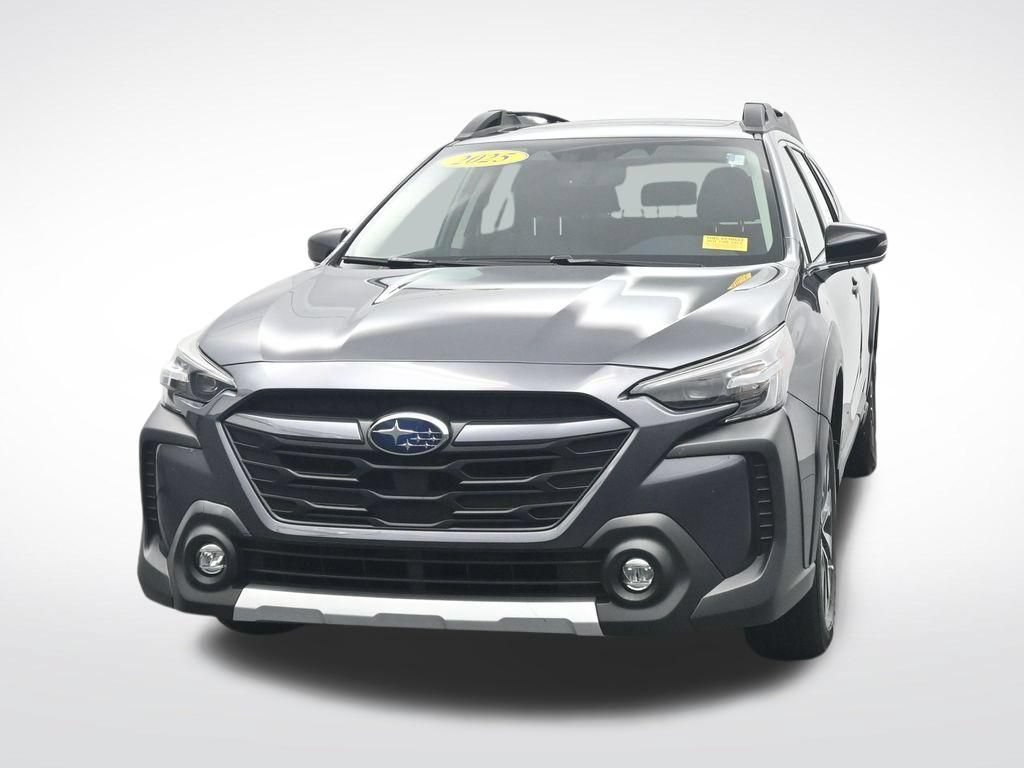 Used 2025 Subaru Outback Limited AWD/4WD image 2