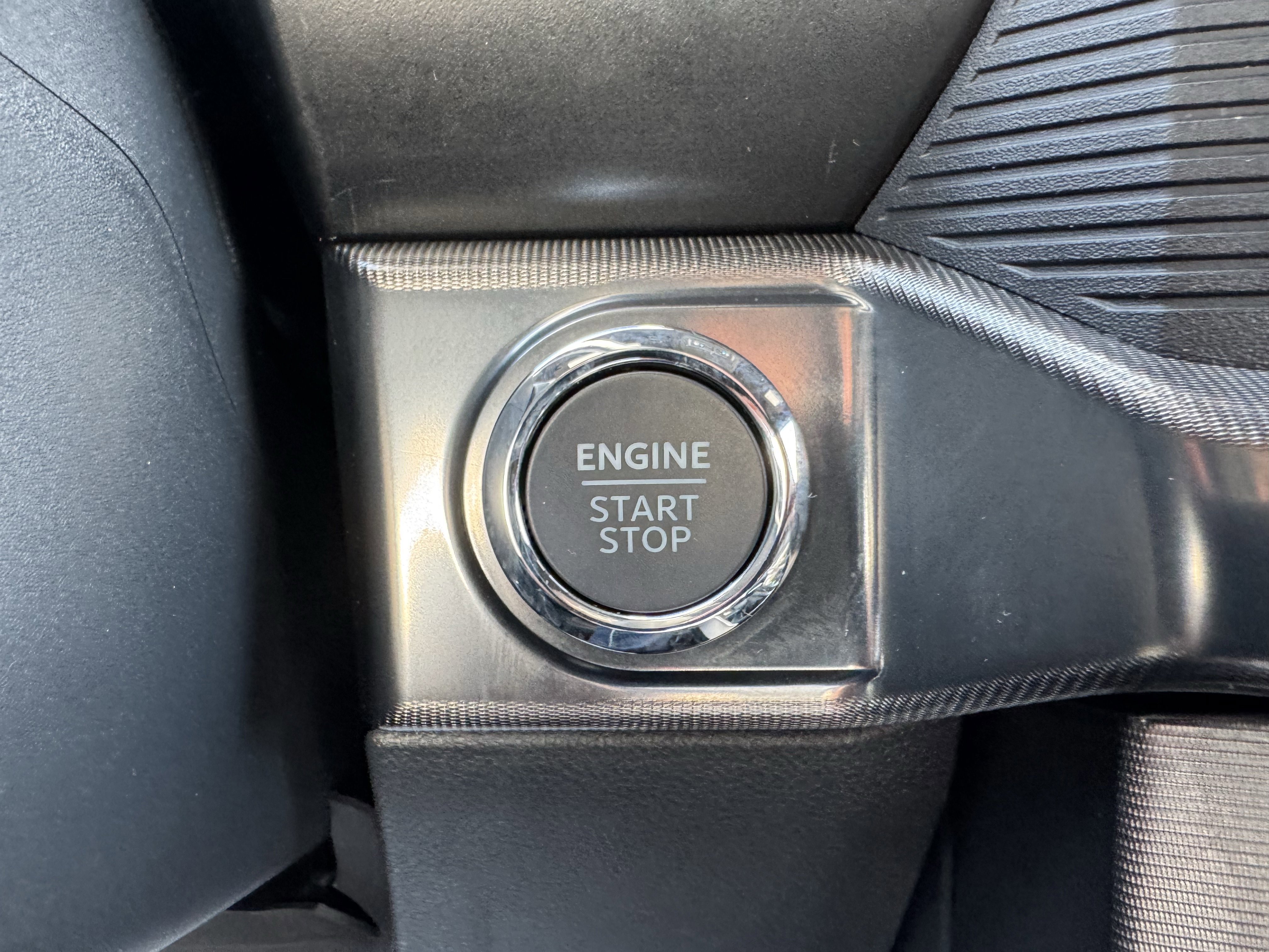 Certified 2025 Ford F150 Platinum w/ Equipment Group 702A High image 14