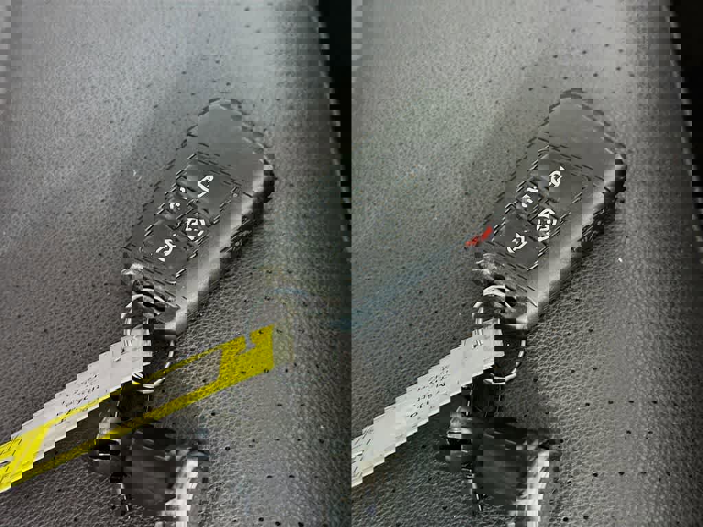 Used 2024 Volkswagen Jetta SE image 24