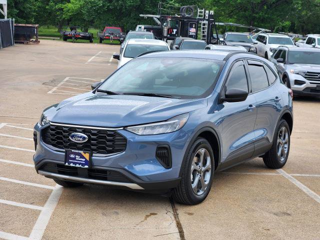 Certified 2025 Ford Escape ST-Line w/ Equipment Group 301A FWD image 3