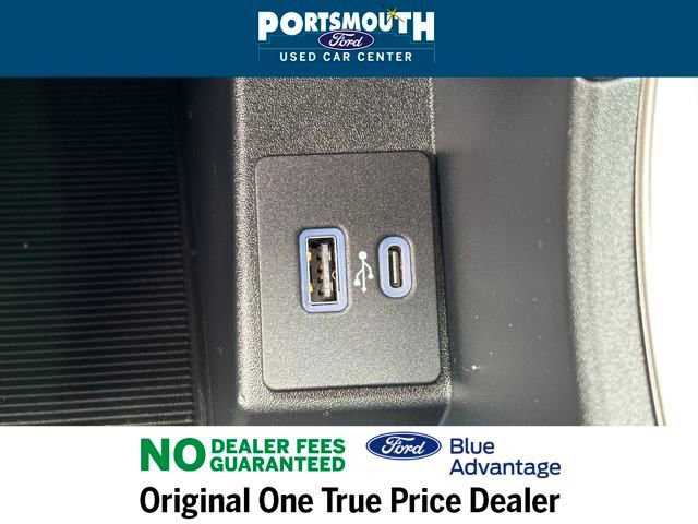 Certified 2024 Ford Edge SE w/ Black Appearance Package image 15