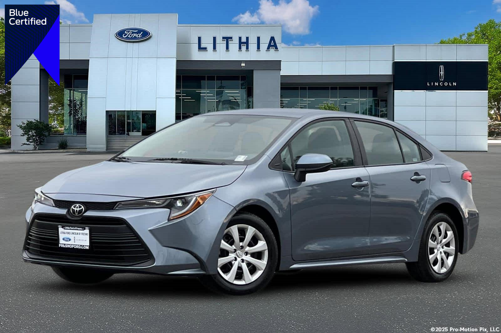 Used 2025 Toyota Corolla LE image 1