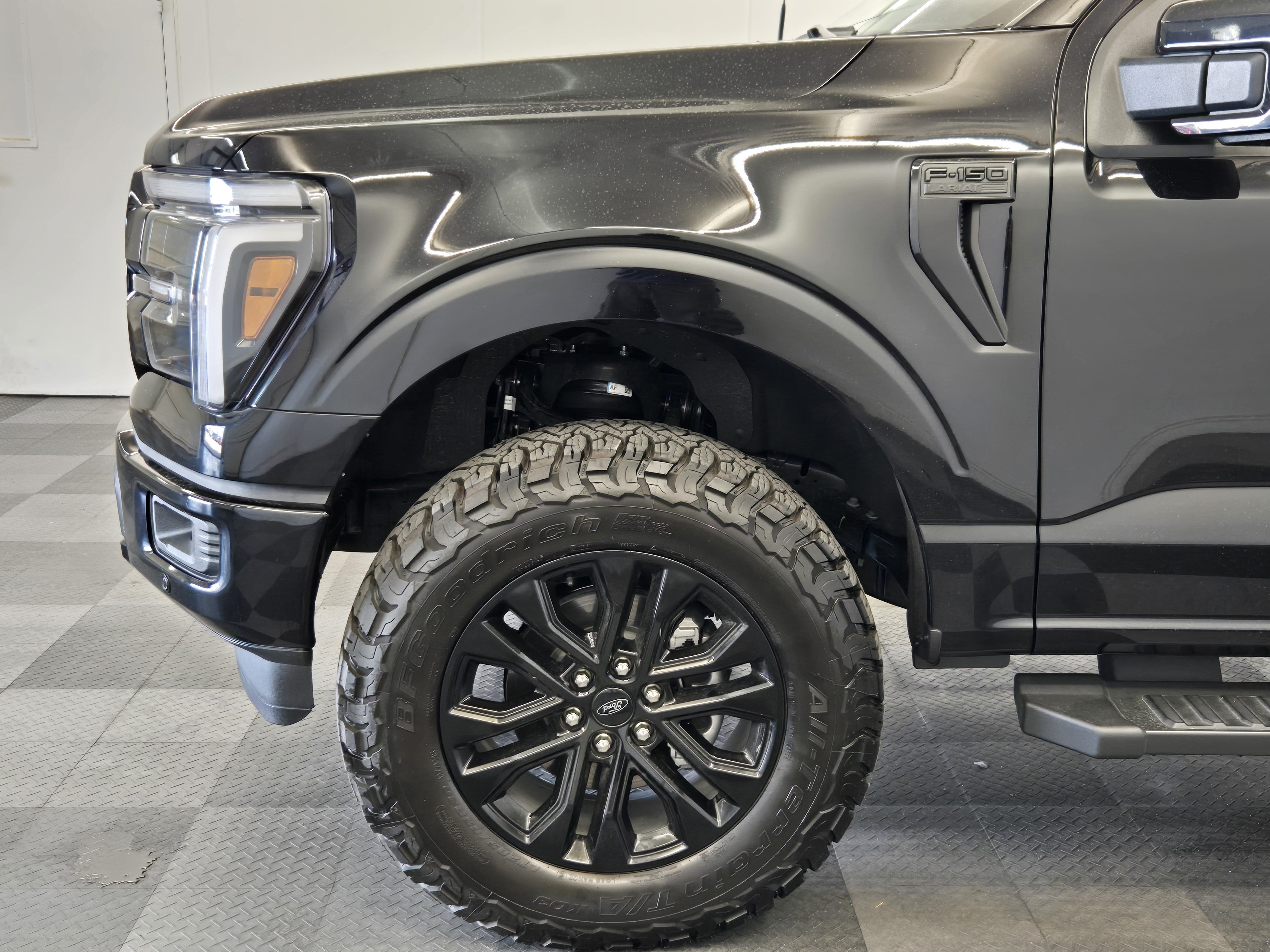 Certified 2026 Ford F150 Lariat AWD/4WD image 9