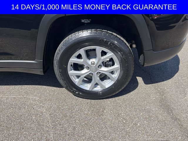 Used 2023 Jeep Grand Cherokee Limited RWD image 6