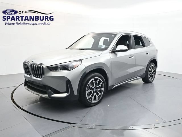 Used 2025 BMW X1 xDrive28i w/ Convenience Package AWD/4WD image 3