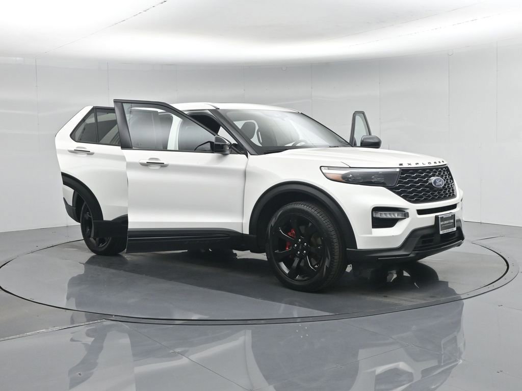 Certified 2022 Ford Explorer ST w/ ST Street Pack image 55