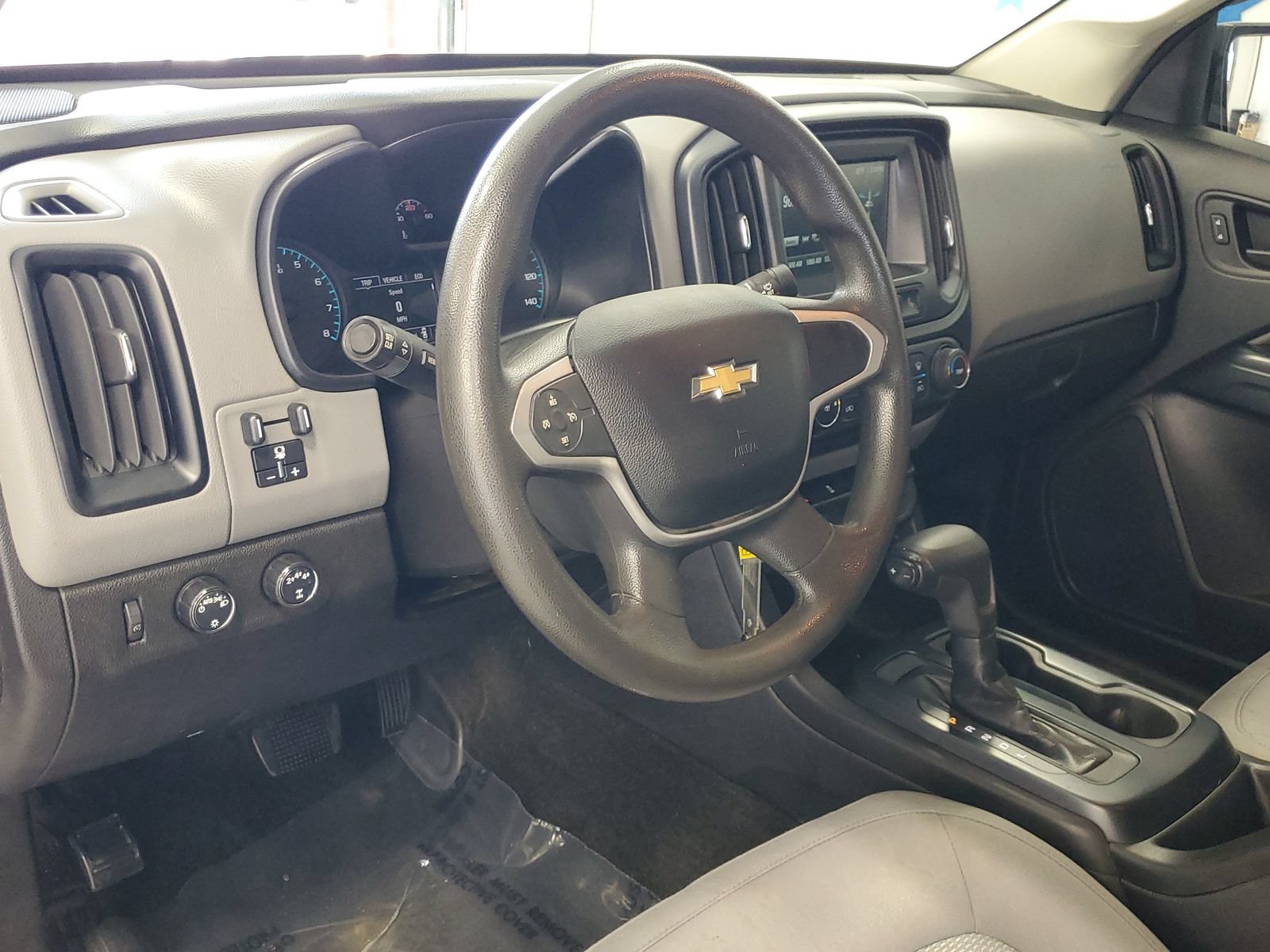 Used 2018 Chevrolet Colorado W/T w/ WT Convenience Package AWD/4WD image 11