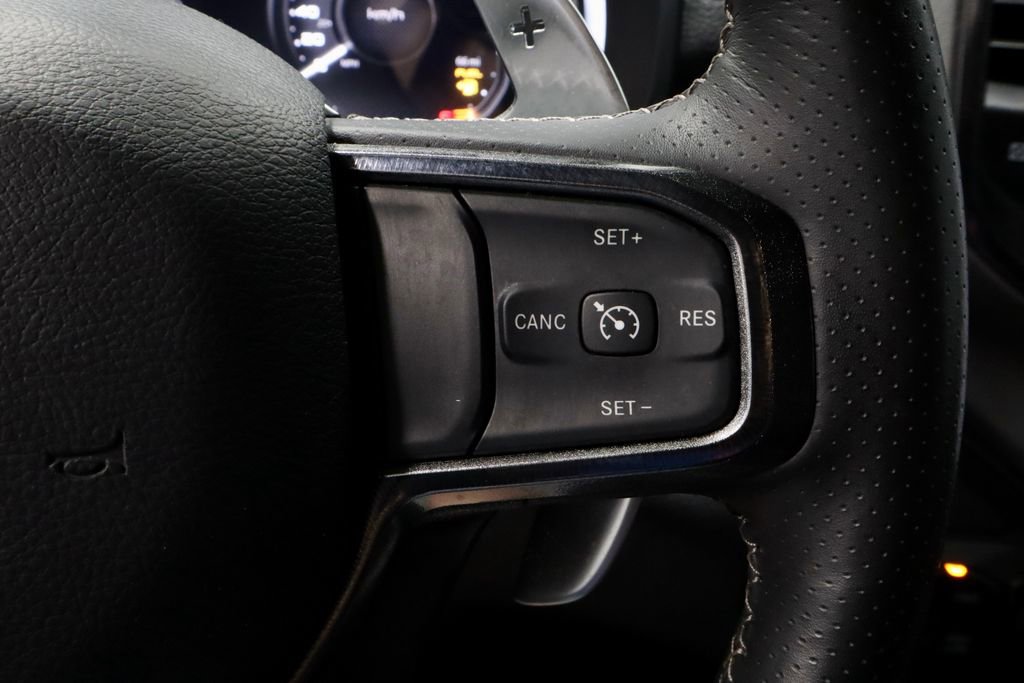 Used 2023 RAM 1500 Laramie AWD/4WD image 29