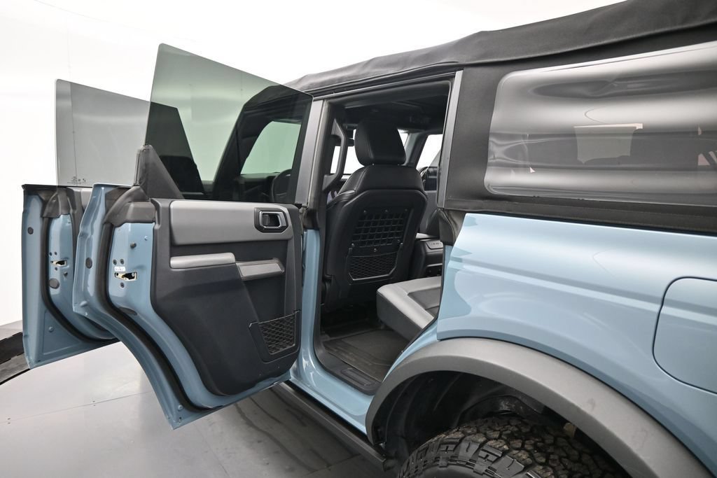 Certified 2022 Ford Bronco Black Diamond AWD/4WD image 16