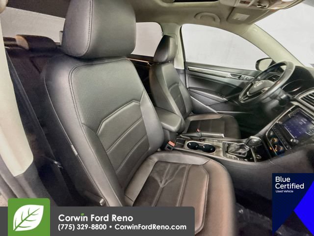 Used 2018 Volkswagen Passat 2.0T SE FWD image 30