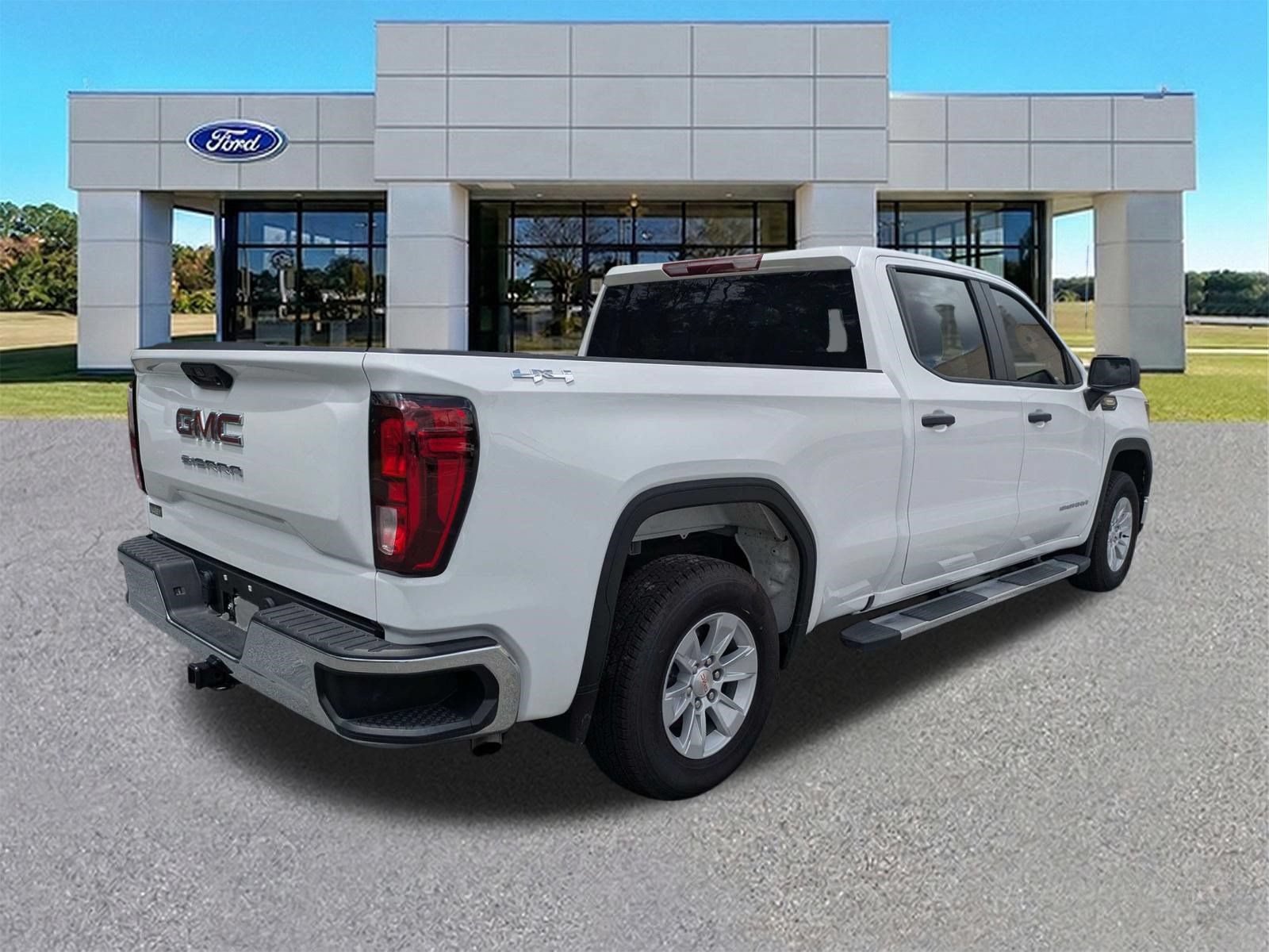 Used 2025 GMC Sierra 1500 Pro w/ Pro Value Package AWD/4WD image 3