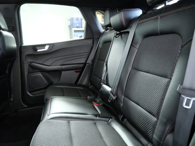 Certified 2023 Ford Escape ST-Line w/ Tech Pack #1 AWD/4WD image 14