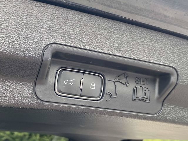 Certified 2023 Ford Explorer XLT RWD image 15