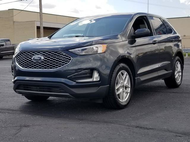 Certified 2024 Ford Edge SEL w/ Convenience Package AWD/4WD image 3