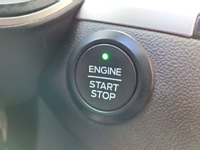 Certified 2020 Ford Escape SE Sport AWD/4WD image 35