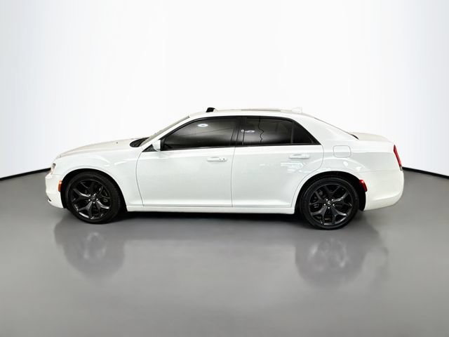 Used 2023 Chrysler 300 S RWD image 4