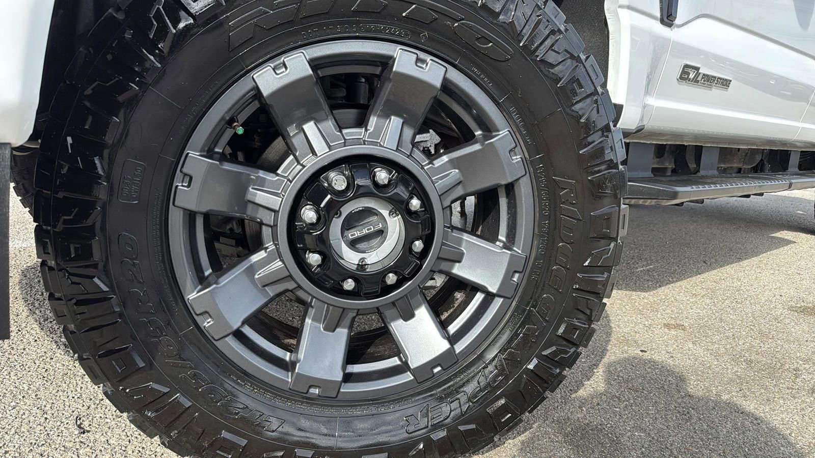 Certified 2023 Ford F250 Lariat w/ Lariat Ultimate Package image 9