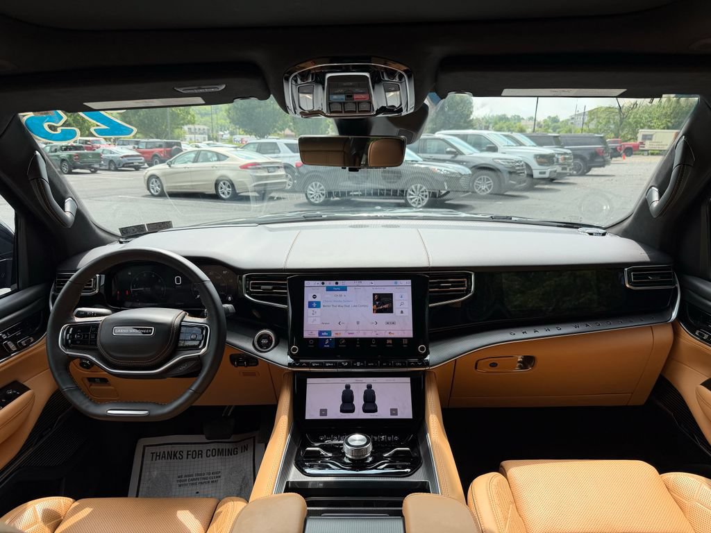 Used 2025 Jeep Grand Wagoneer Series III w/ Rear Seat Video Group 1 AWD/4WD image 14