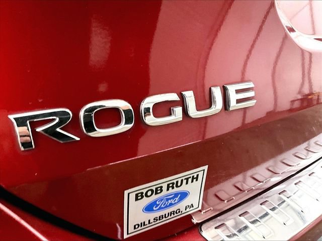 Used 2018 Nissan Rogue SV AWD/4WD image 13