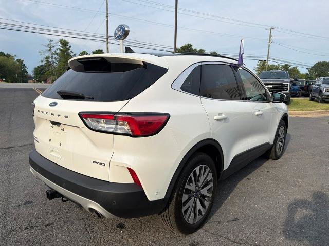 Certified 2020 Ford Escape Titanium w/ Titanium Premium Package 2.0 AWD/4WD image 5