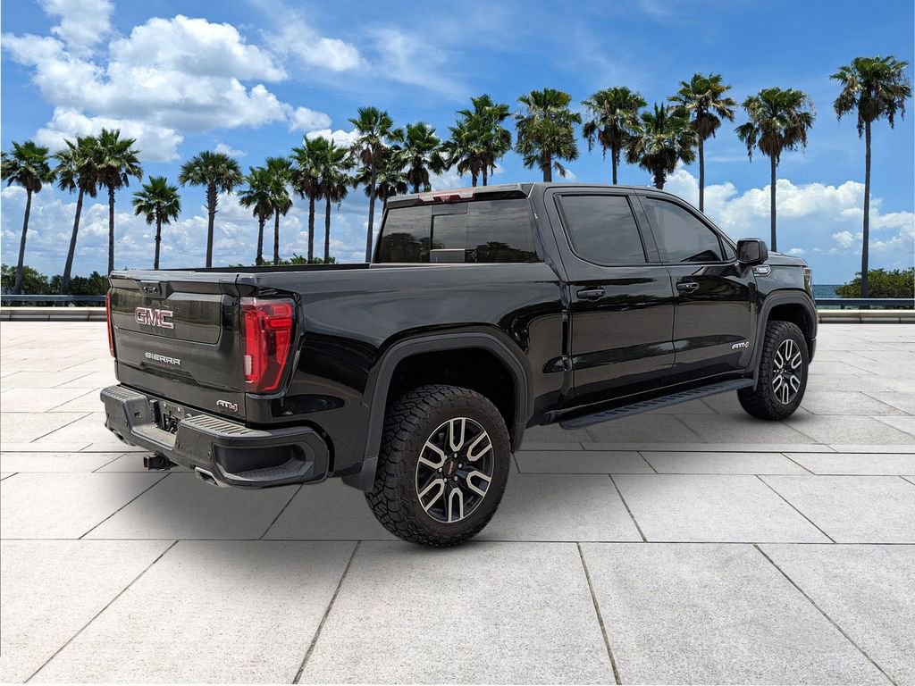 Used 2022 GMC Sierra 1500 AT4 w/ AT4 Premium Package AWD/4WD image 8