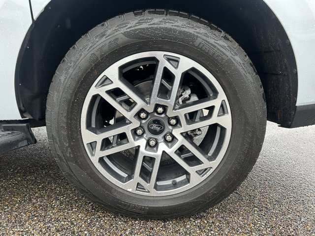 Certified 2025 Ford Expedition Max Active image 11