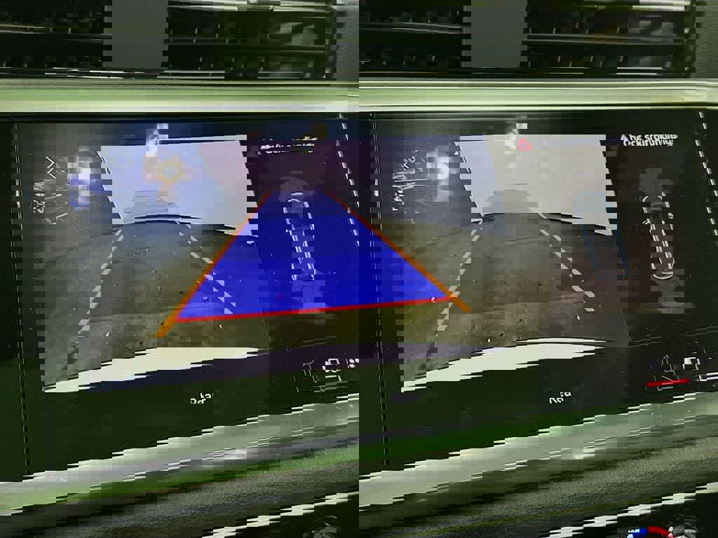 Used 2024 Audi Q3 2.0T Premium image 27