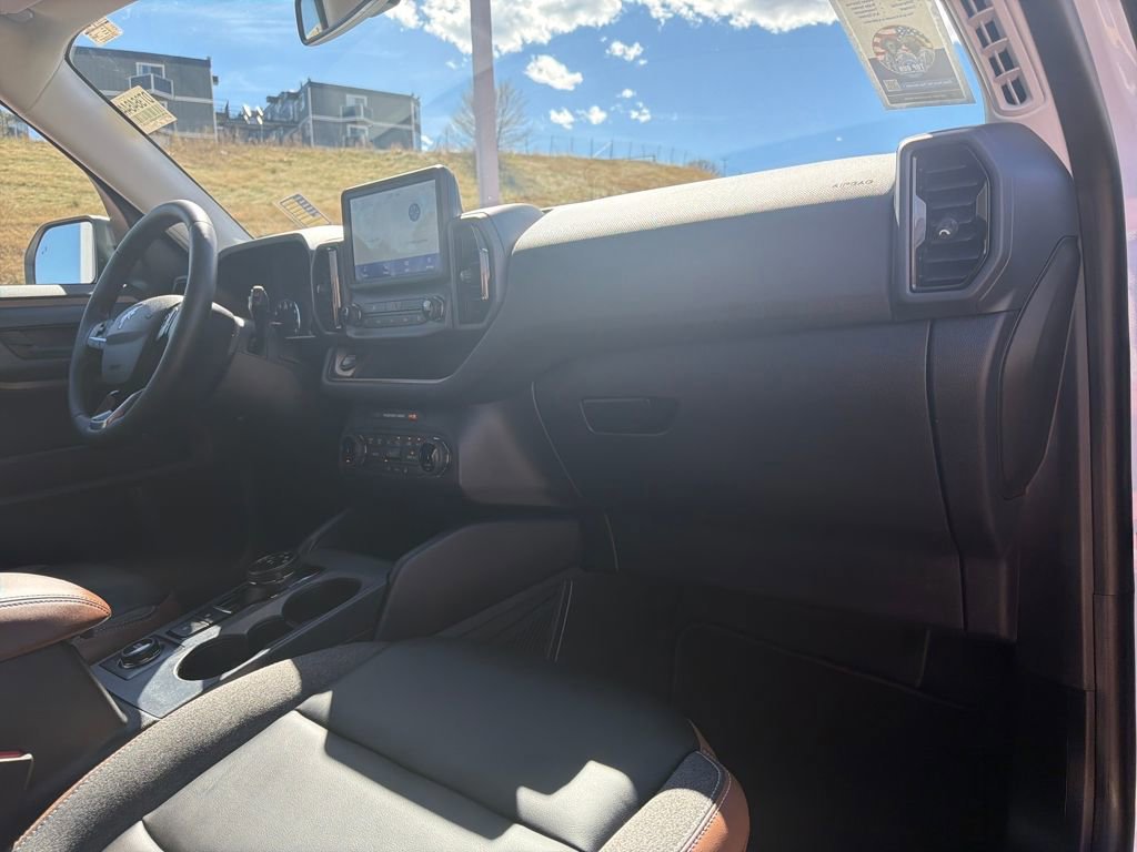 Certified 2024 Ford Bronco Sport Outer Banks AWD/4WD image 32