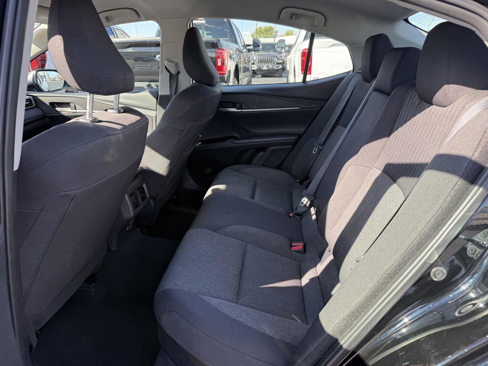 Used 2025 Toyota Camry LE image 10