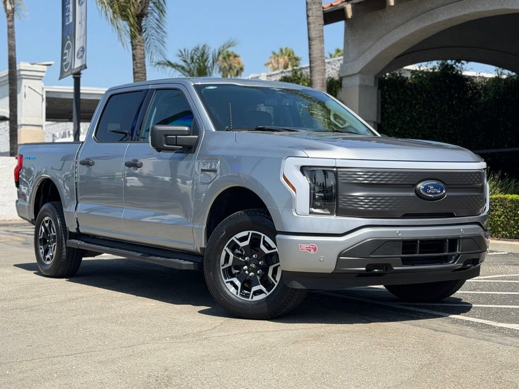 Certified 2023 Ford F150 Lightning XLT AWD/4WD image 3