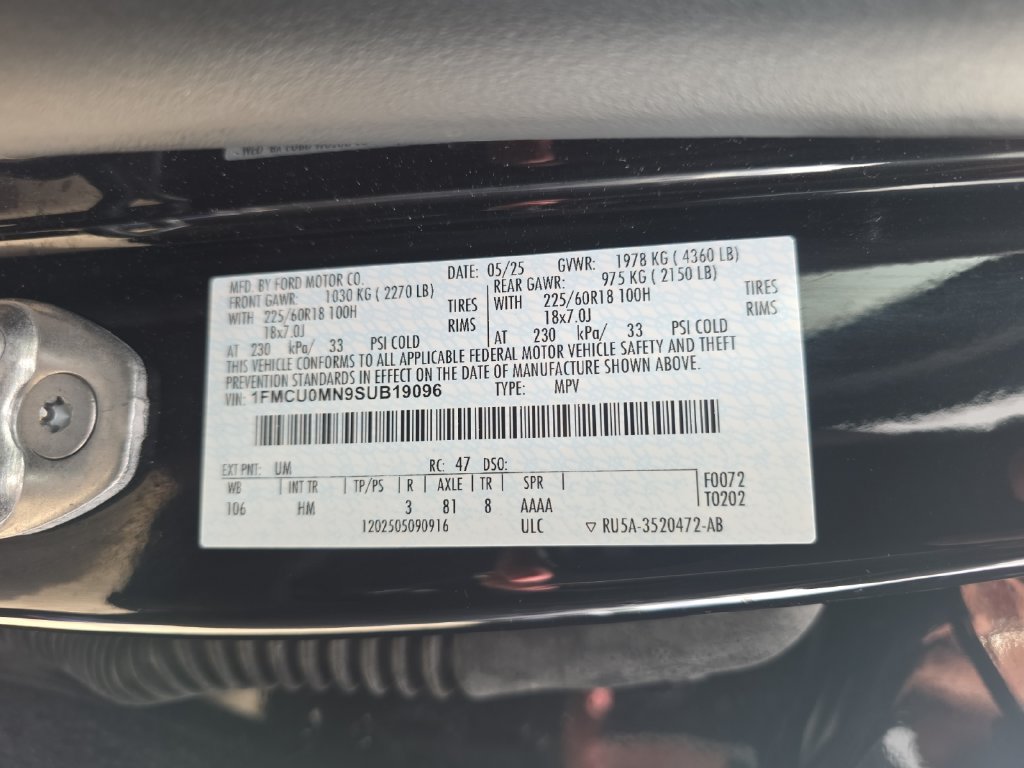 Certified 2025 Ford Escape ST-Line FWD image 15