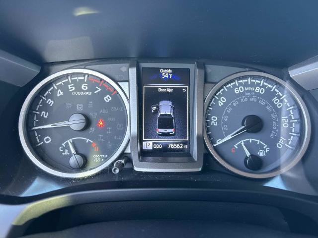 Used 2022 Toyota Tacoma SR5 RWD image 31
