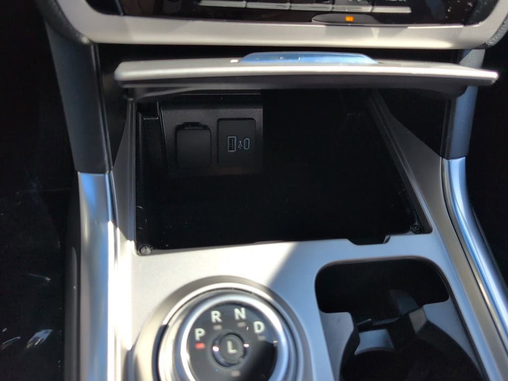 Certified 2024 Ford Explorer XLT w/ Equipment Group 202A image 21