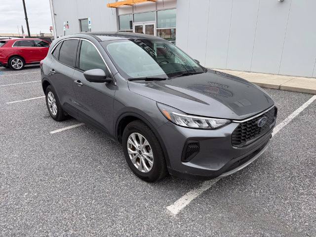 Certified 2023 Ford Escape Active w/ Tech Pack #2 AWD/4WD image 2
